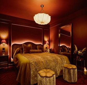 Canary Wharf Hotel | House of Gods Canary Wharf