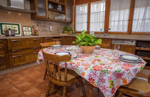 Cuevas del Becerro Villa | Casa La Fuentezuela -