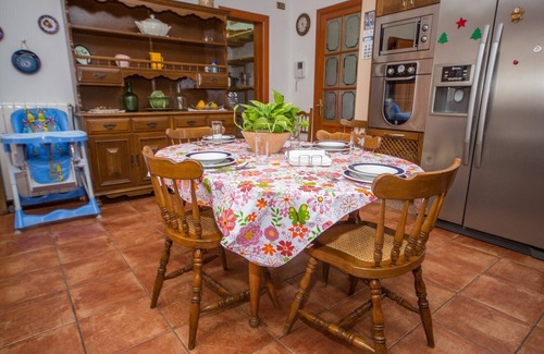 Cuevas del Becerro Villa | Casa La Fuentezuela -