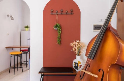 Pigneto Apartamento | House Of Music, Stylish Apartment in Pigneto District