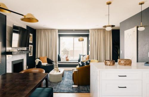 South Westminster Casa | House of Noir Elan Stunning 6BR Designer Retreat