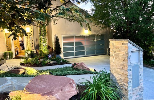 Salt Lake City Casa | House of Setting Sun! Views - HotTub - 30min to ski - 10min to SLC - 4,600 sq ft
