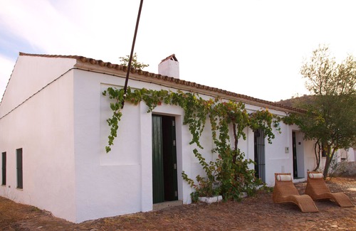 El Granado Cabaña | Casa del Ingeniero Jefe. A orillas del rio Guadiana. Alberca privada 8 personas