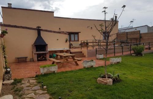 Quintana del Puente Casa | House of the Ribera - Quintana del Puente