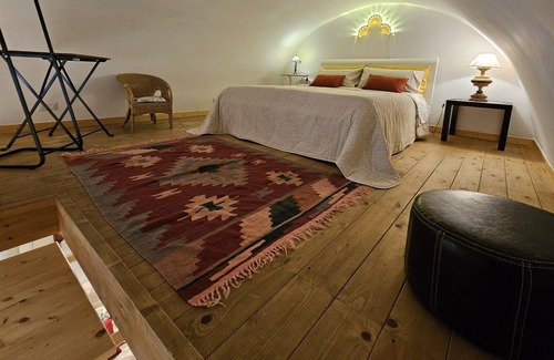Corato Casa | House of the Rooster