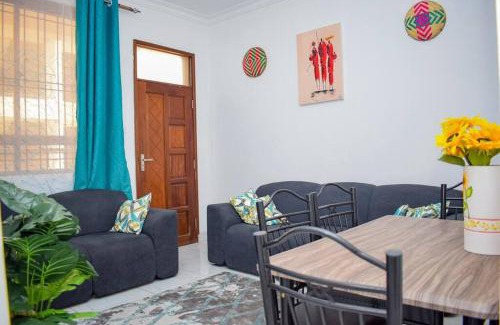 Bamburi Apartamento | House of vee-cozy 2 bedroom at caseys apartment