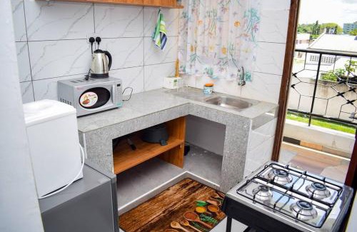 Bamburi Apartamento | House of vee-cozy 2 bedroom at caseys apartment