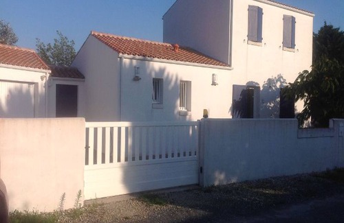 La Bree-les-Bains Casa | Casa en terreno cerrado con piscina climatizada (WIFI)