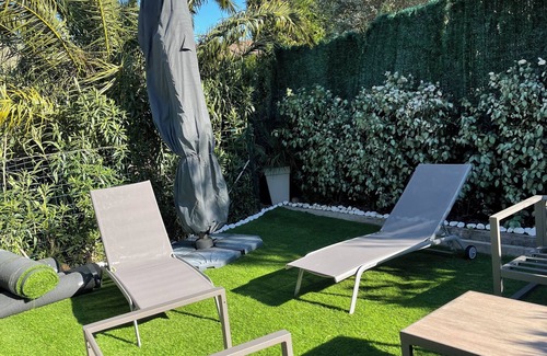 La Rouviere Casa | House on golf course with swimming pool