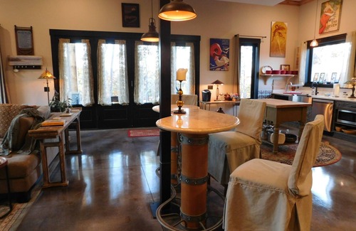 Seneca Casa | House on Lake Keowee with dock