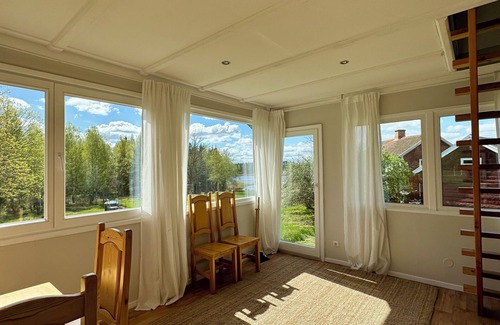 Hultsfred Municipality Casa | Casa en el lago con el barco, balsa y una sauna