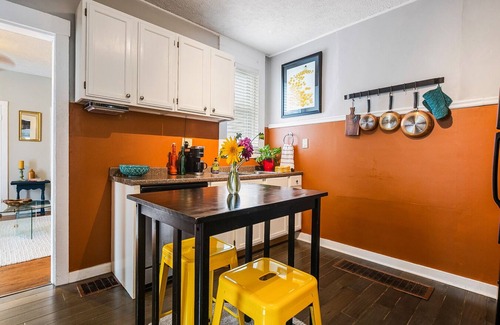 New Albany Casa | House on Mansion Row in New Albany