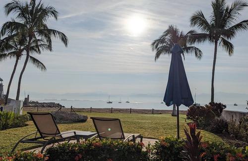 Flamingos Casa | House on the beach in La Cruz, DISCOUNT: for July-Oct, 3BD 3bath, sleeps 7