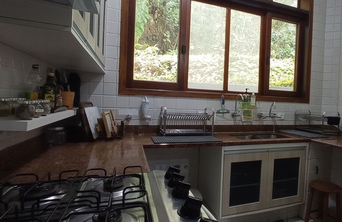 Pedra Verde Casa | Upscale house on the beach, pool and barbecue, one block from the sea.