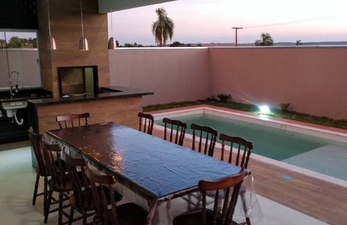 Itai Cabaña | House on the dam with gourmet area and pool in Riviera de Santa Cristina II