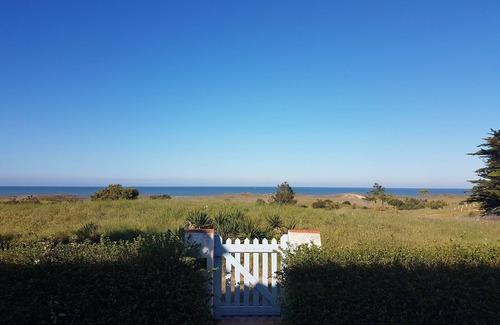 Barbatre Casa | casa al borde de una duna a 300 metros de la playa