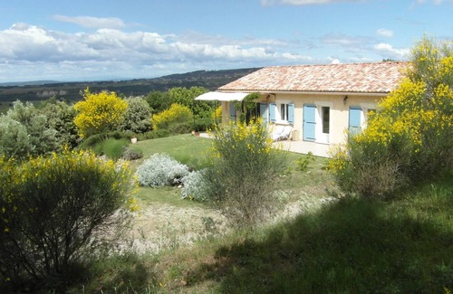 Seguret Casa | Casa en las colinas de la Provenza con vistas a los viñedos ...