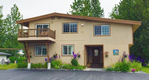 Valdez Cama Y Desayuno | House on the Rock B&B
