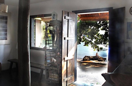 Picinguaba Casa | Casa de pie sobre la arena, frente al mar, 4 personas