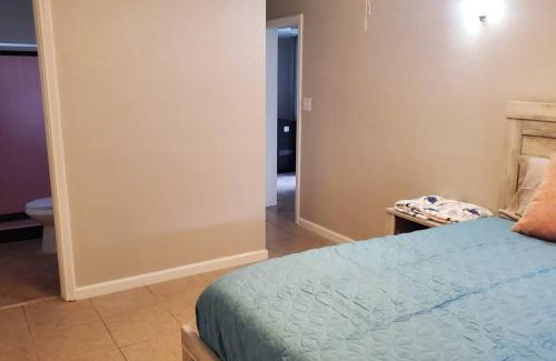 West Pensacola Casa | House Pensacola 3br 2ba at Eaton Place Long Stays