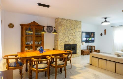 Ciudad Jardin Casa | House Pool & Parking Malaga