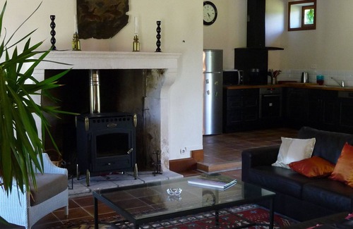 Migne Casa | Remodelada Casa en un único y privilegiado!