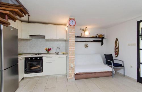 Ivan Dolac Casa | House Renato