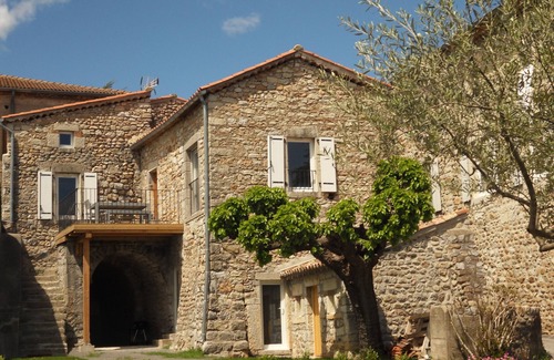 Casteljau Casa | ALQUILER DE CASA EN CASTELJAU