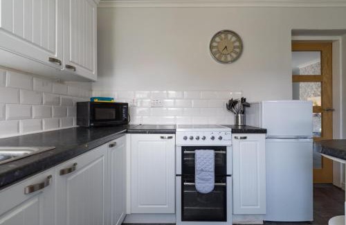 Ashington Casa | House - Sleeps 4 - Pet friendly - Garden - Parking