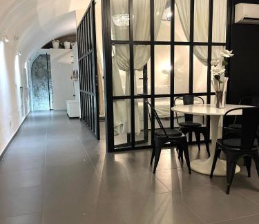 Chiaia Apartamento | House Suite Vetriera Napoli