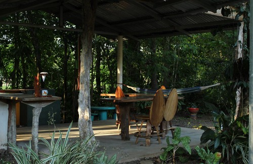 Pacuare Reserve Casa | Casa rodeada de naturaleza, ideal para descansar.