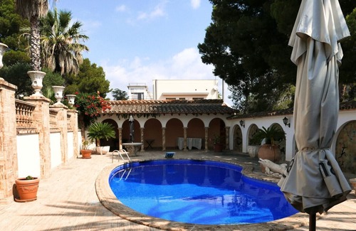 Llanca Villa | Alquiler magnifica villa con piscina privada para 10 personas