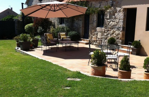 Sear Casa | CASA DOS LARANXOS, CASA TRADICIONAL VACACIONAL, RESTAURADA EN SANXENXO 6+2 PAX