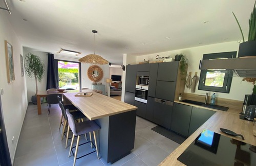 Les 3 Ponts Villa | Casa / villa / chalet - Nîmes