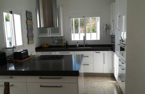 Sant Josep de sa Talaia Villa | Casa con vistas al mar, jardín privado y piscina - tranquila, wifi