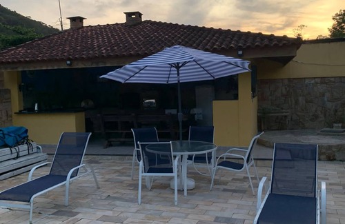 Pereque Casa | House w/ pool in condominium in Guarujá, 3 minutes from the beach