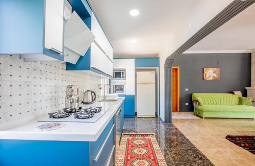 Kas Villa | House w Private Pool and Jacuzzi in Kas