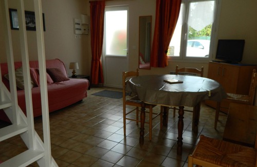 Saint-Meloir-des-Ondes Casa | House with terrace, quiet location between Saint Malo & Cancale, near Mont-st-Michel.