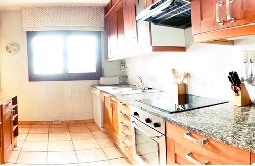 Canyet de Mar Chalet De Esquí | Casa con piscina privada en Rosamar, Jardín, pérgola, wifi, con Vistas al Mar.
