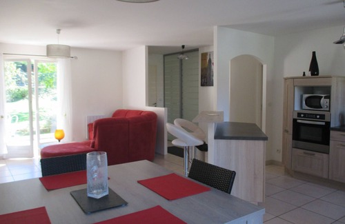 Argentat Casa | CASA ARGENTATA COMODIDAD A PIE COMPLETO AL BORDE DE LOS RÍOS DE DORDOGNE