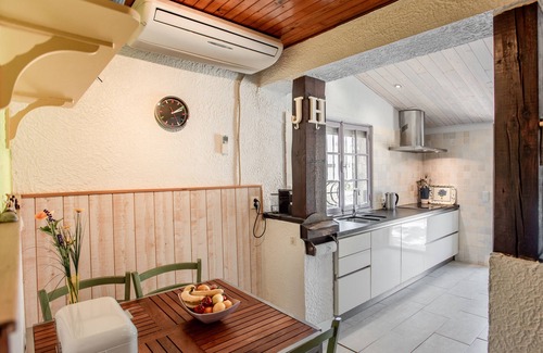 La Bouverie Casa | House with a private pool 15 km from the sea