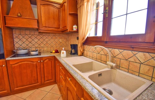 Pagi Cabaña | House with a small swiming pool