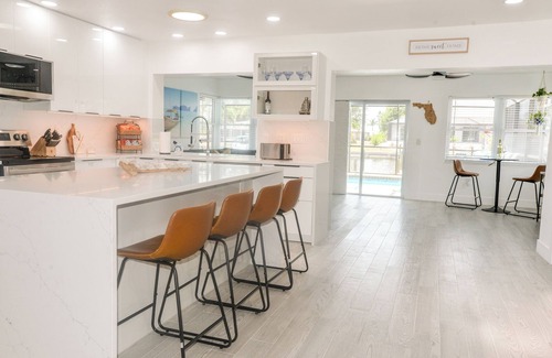 Edgewater Casa | House With A Boat - Boat, Heated Pool, Kayaks