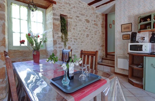 Saint-Leon-sur-Vezere Chalet De Esquí | Casa con un gran jardín rodeada de naturaleza