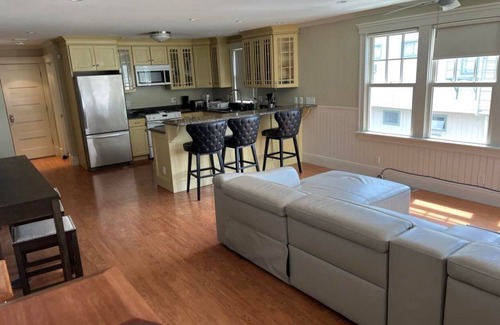 Onset Casa | HOUSE with amazing ocean views! Four Bedrooms, steps from BEACH!