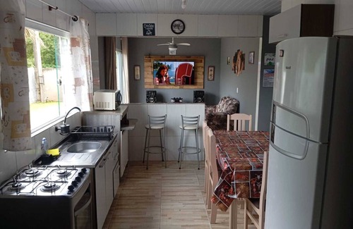 Caioba Casa | House with pool 1000 meters from Praia Brava