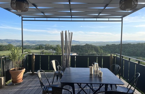 Forcalquier Casa | Casa con vistas excepcionales, grandes terrazas de madera y jardines
