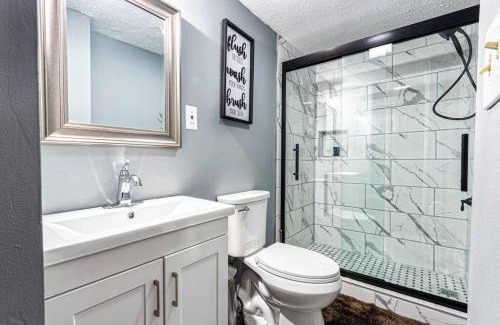 Lorain Casa | HOUSE WITH FREE PARKING