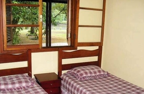 Barra do Una Casa | Casa con jardín a orillas del río Una - 1 suite