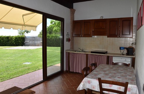 Scarlino Villa | Casa con jardín en la campiña toscana